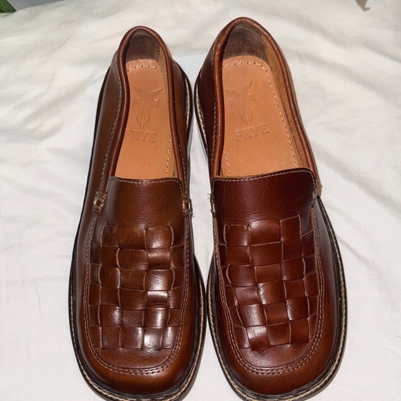 Frye Men's Cognac Woven Leather Slip-On Loafers NWT - Picture 2 of 6